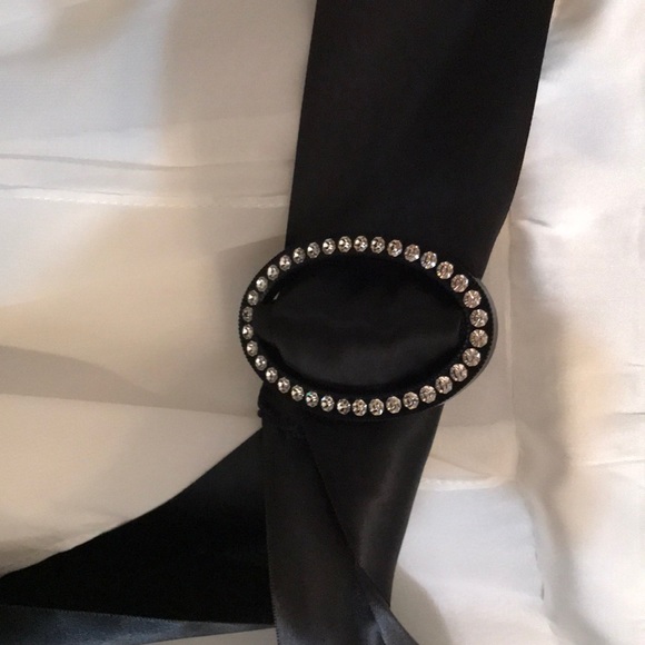 Dress - Picture 3 of 8